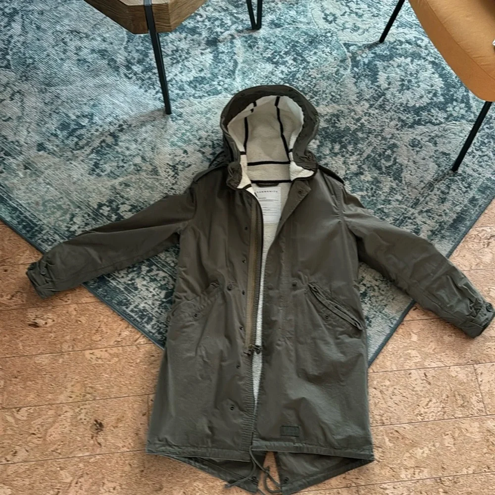 Community Autonomy Green Parka - Picture 5 of 16